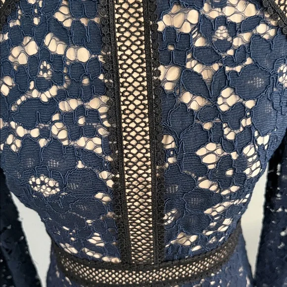 Flawless Vince Camuto Navy Lace Long Sleeve Dress - Picture 7 of 10